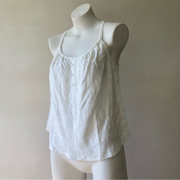 Philosophy | White Fringe Flowwy Accent Button Front Tank Top - Picture 1 of 7